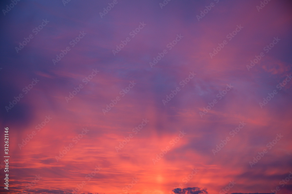 Naklejka premium Dusk Purple Sky