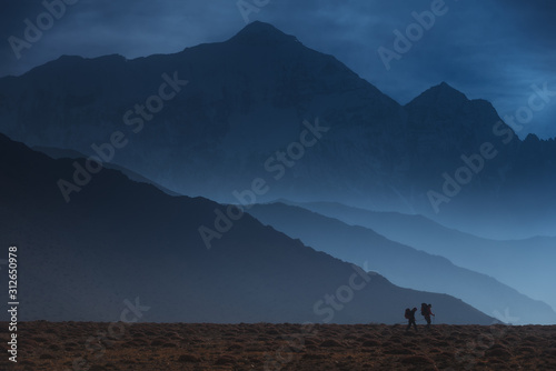 Nilgiri and hikers © Ivan Kozz