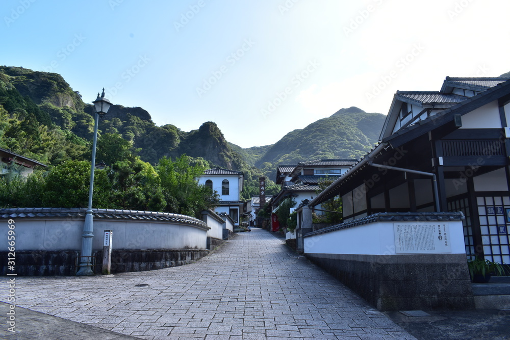 Fototapeta premium road in mountains