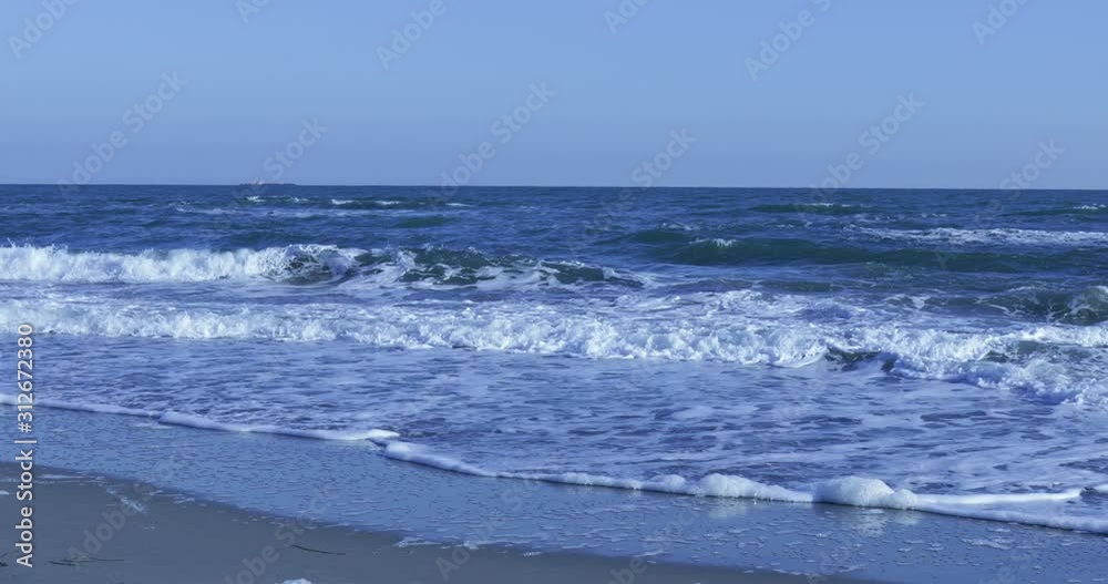 Onde del mare in inverno Onde del mare in inverno
