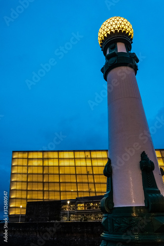 Obraz na płótnie Cityscape of San Sebastian at Night (Basque Country, Spain) w salonie