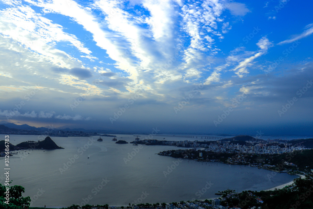 Baia de Guanabara, Rio de Janeiro Baia de Guanabara, Rio de Janeiro