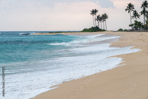 Fototapeta Naklejka Na Ścianę i Meble -  Beautiful sandy tropical beach