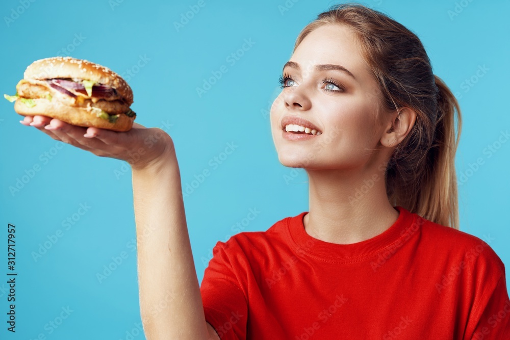 girl with apple