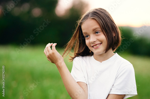 girl with mobile phone