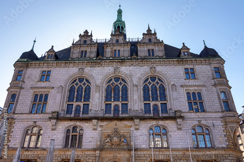 Stadthaus (Neues Rathaus) der Stadt Halle an der Saale in Sachsen-Anhalt photo