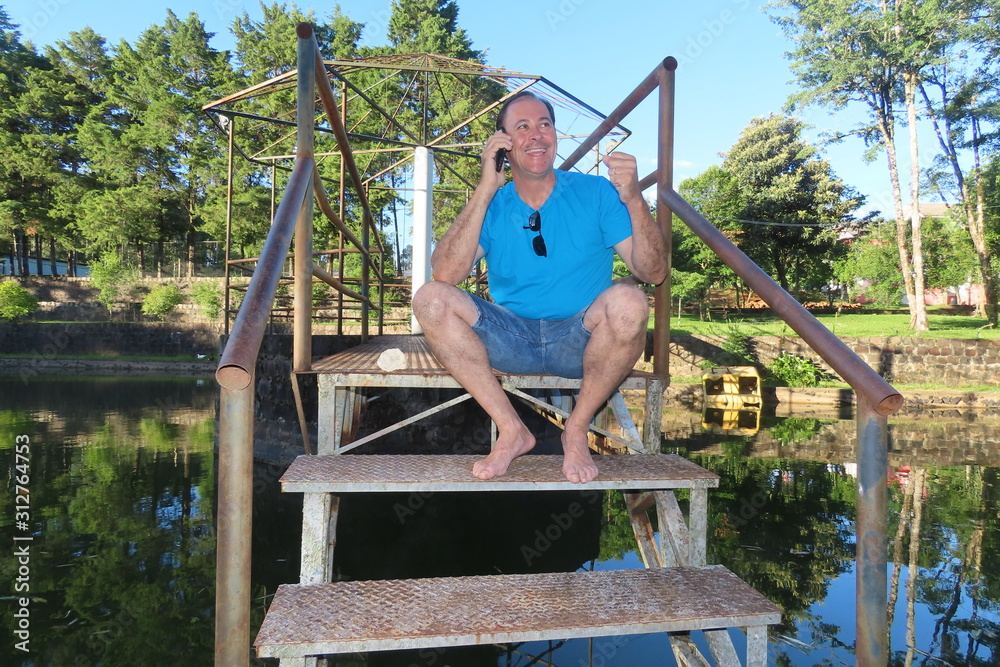 Fototapeta premium boy on swing