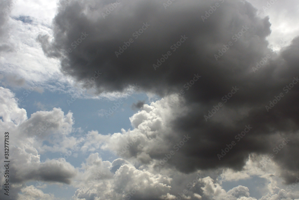 Obraz premium düstere wolken