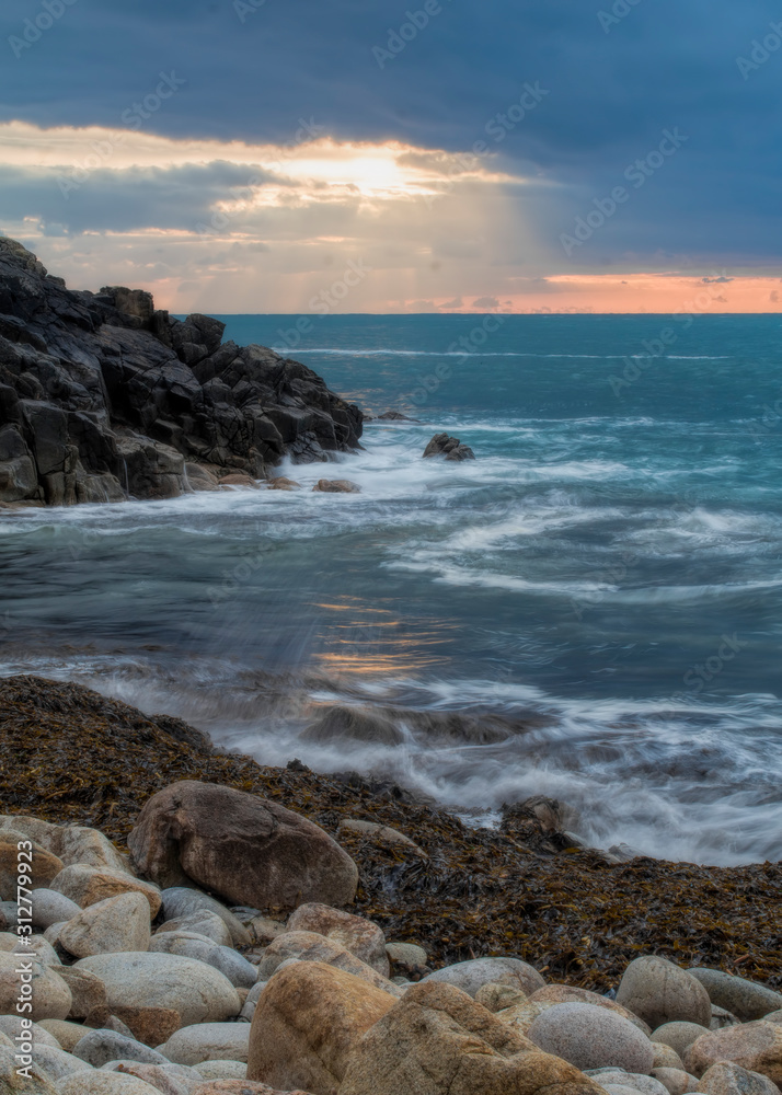 Obraz premium sea and rocks