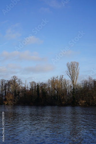 Blick von Kladow auf das Naturschutzgebiet Insel Imchen photo