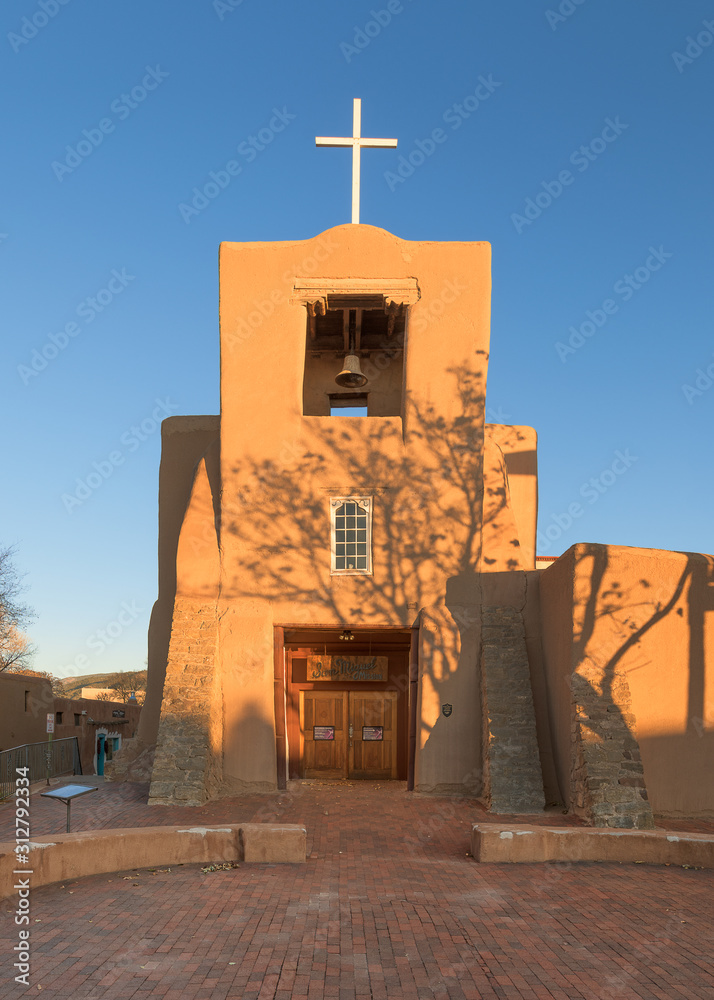 Obraz premium San Miguel Chapel in Santa Fe, New Mexico