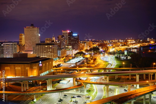 Memphis downtown and riverfront building, State of Tennessee   © Feng