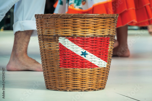 Basket with the flag of Para State
