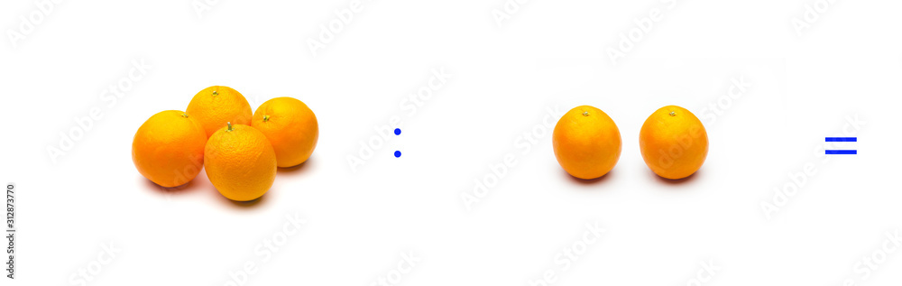 operación simple de división matemática entre naranjas; cálculo matemático operación simple de división matemática entre naranjas; cálculo matemático