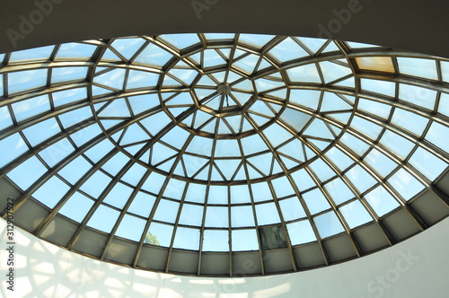 Reinforced concrete construction. Ceiling. New technologies. Arc polycarbonate canopy and reinforced concrete construction. Metal construction