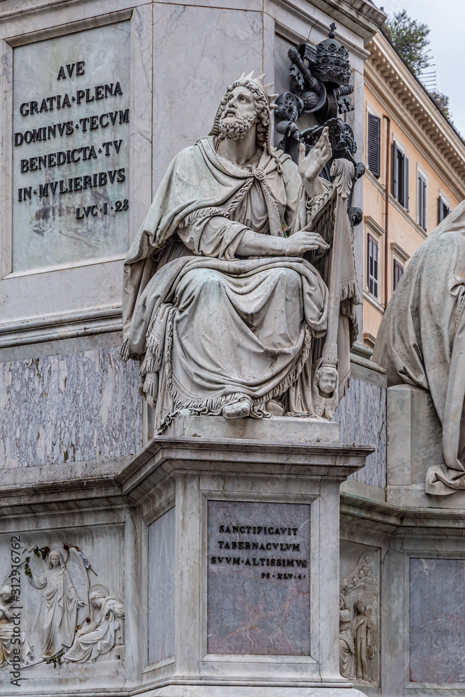 Column în the Spanish square (Piazza di Spagna) in  Rome, Italy
