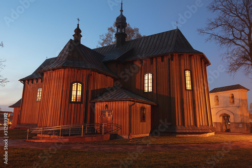 Fototapeta Naklejka Na Ścianę i Meble -  St Stanislaus Church in Humniska