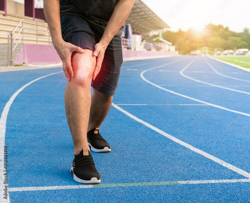 Fototapeta premium Runners to exercise knee joint bone Inflamed