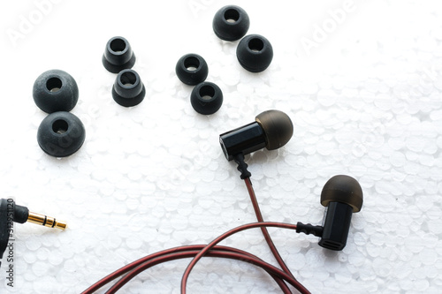 vacuum headphones and ear pads