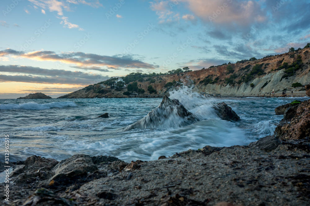 Obraz premium Es Vedrà desde el muelle