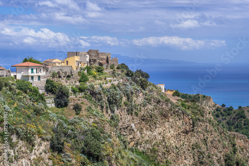 Schilderij op canvas Aerial view in Savoca village on Sicily Island in Italy