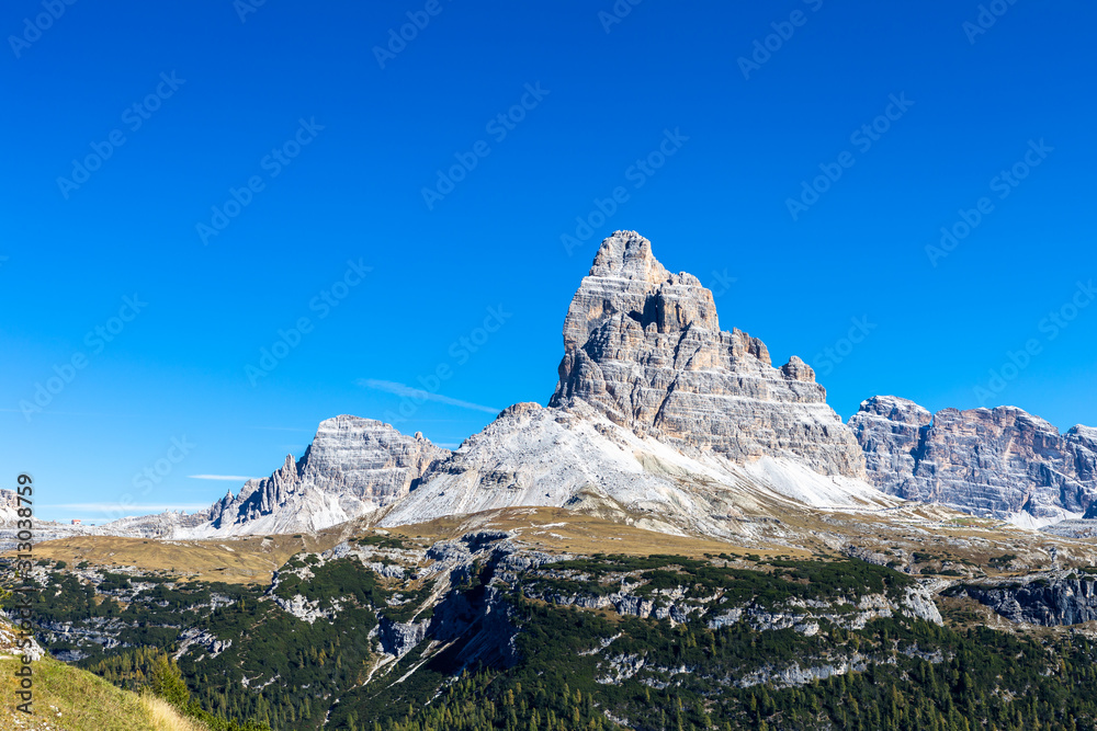 Aussicht vom Monte Piana zu den Drei Zinnen, Dolomiten