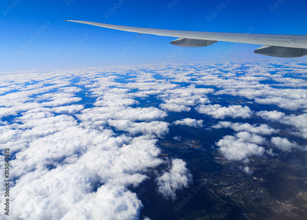 Fototapeta premium Airplane wing in flight