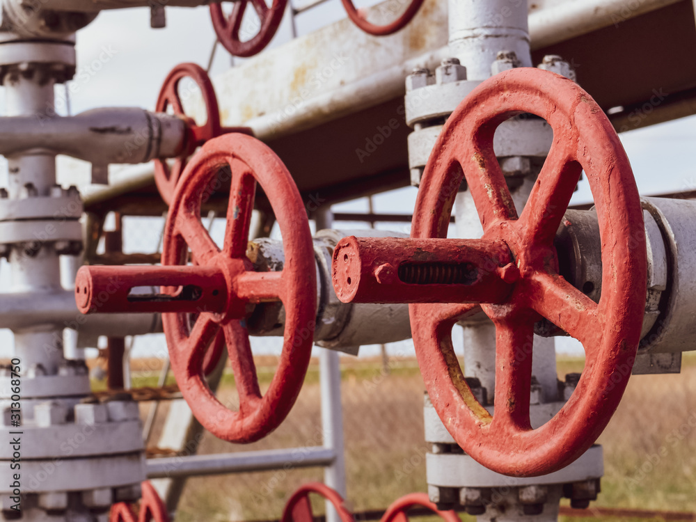Shut-off valves on the high-pressure well flowing equipment. Oil equipment Shut-off valves on the high-pressure well flowing equipment. Oil equipment