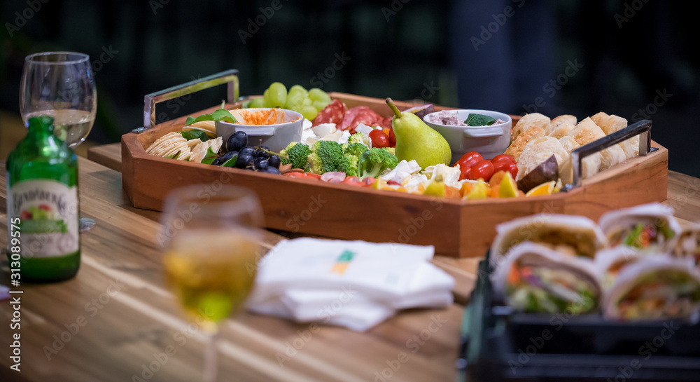 Obraz premium Fresh fruit platter