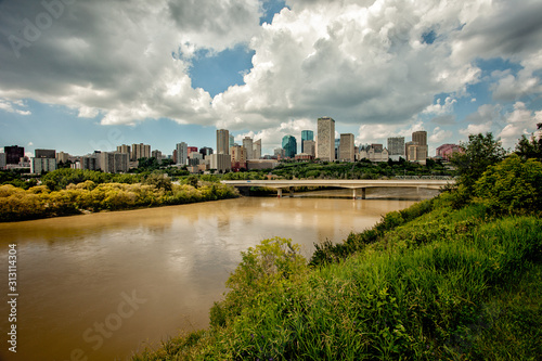 Fotografie Edmonton Alberta Canada Skyline North Saskatchewan River