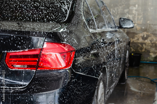 car wash bubbles © khunkornStudio