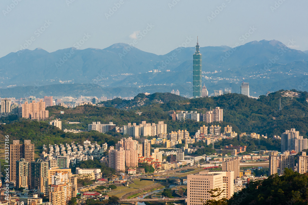 Fototapeta premium Taipei City Shining in the Early Morning Sun,Taipei Taiwan. Aerial