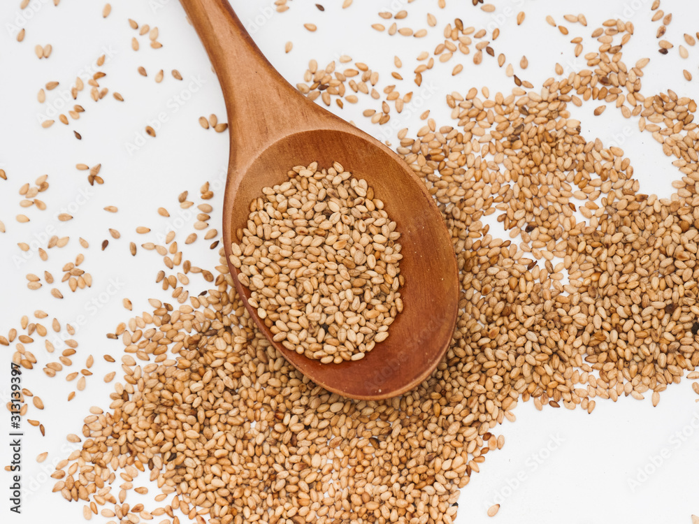 Εκτύπωση καμβά Toasted sesame seed on wood spoon