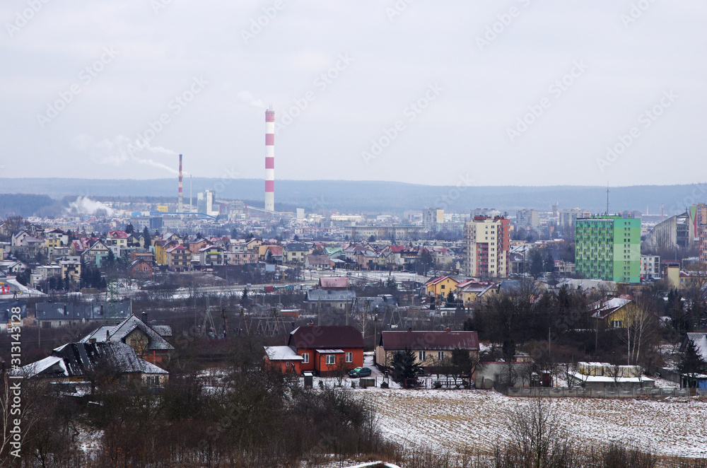 Obraz premium Widok na miasto Kielce zanieczyszczone smogiem