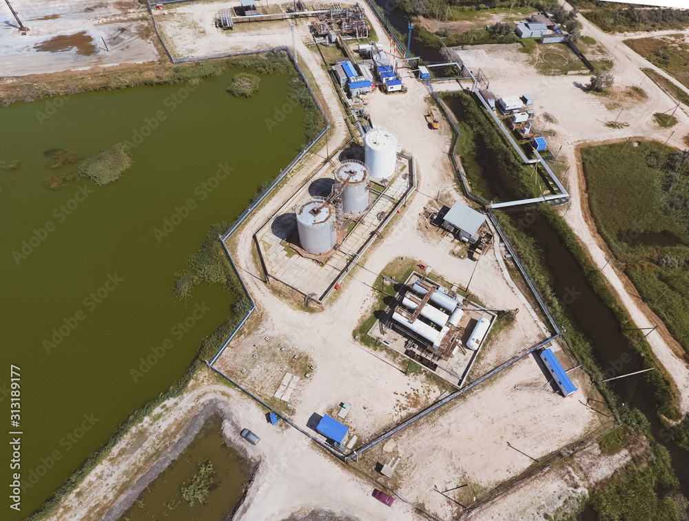 Equipment for the drying gas and condensate collection. Top view. Equipment for the drying gas and condensate collection. Top view.