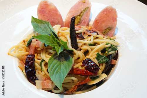 Spaghetti with Spicy sour pork - italian thai fusion - Food Concept