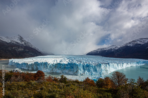  The Perito Moreno Glacier Calving into Lake Argentino  Los Glaciares National Park  El Calafate  Patagonia  Argentina.