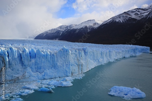  The Perito Moreno Glacier Calving into Lake Argentino, Los Glaciares National Park, El Calafate, Patagonia, Argentina.