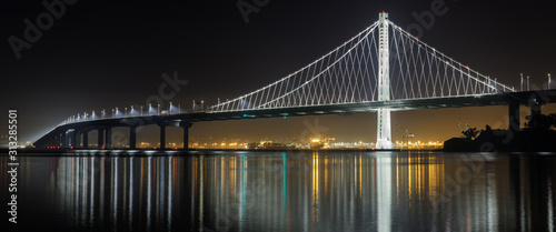 Tablou canvas Eastern span of San-Francisco-Oakland Bay Bridge panoramic view at night