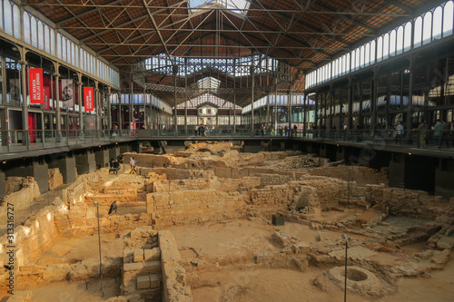 Canvas Print Barcelona, Spanien: El Born Kultur Zentrum und Archäologische Fundstätte unter d