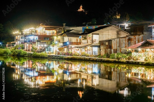 E tong pilok village at night