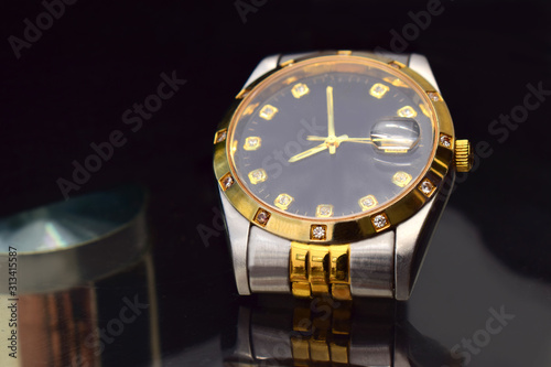 Wallpaper Mural Luxury watches Is an achievement award	 Torontodigital.ca