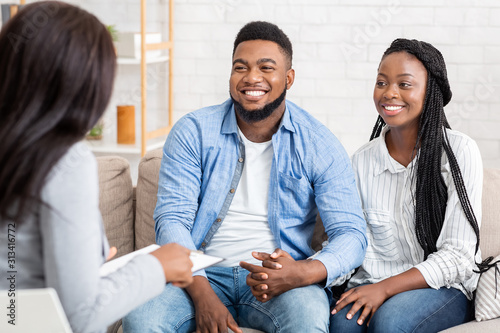 Φωτογραφία Portrait Of Happy African American Couple After Successful Marital Therapy Sessi
