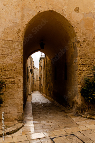 Fototapeta Naklejka Na Ścianę i Meble -  Vertical Mdina Narrow Walking Paths, Malta