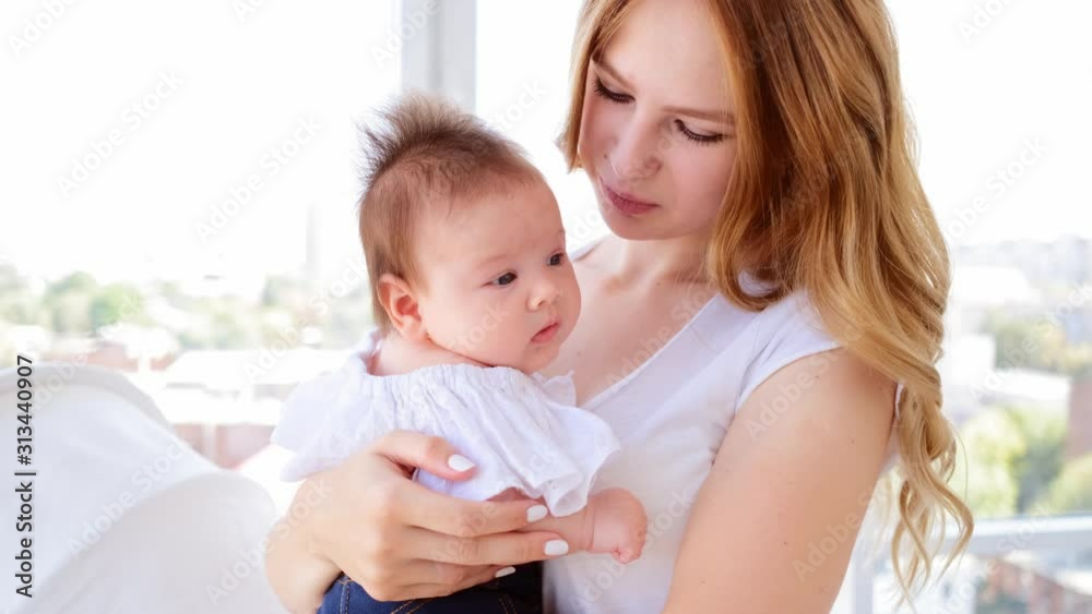 Potrteit of mother and infant girl Potrteit of mother and infant girl