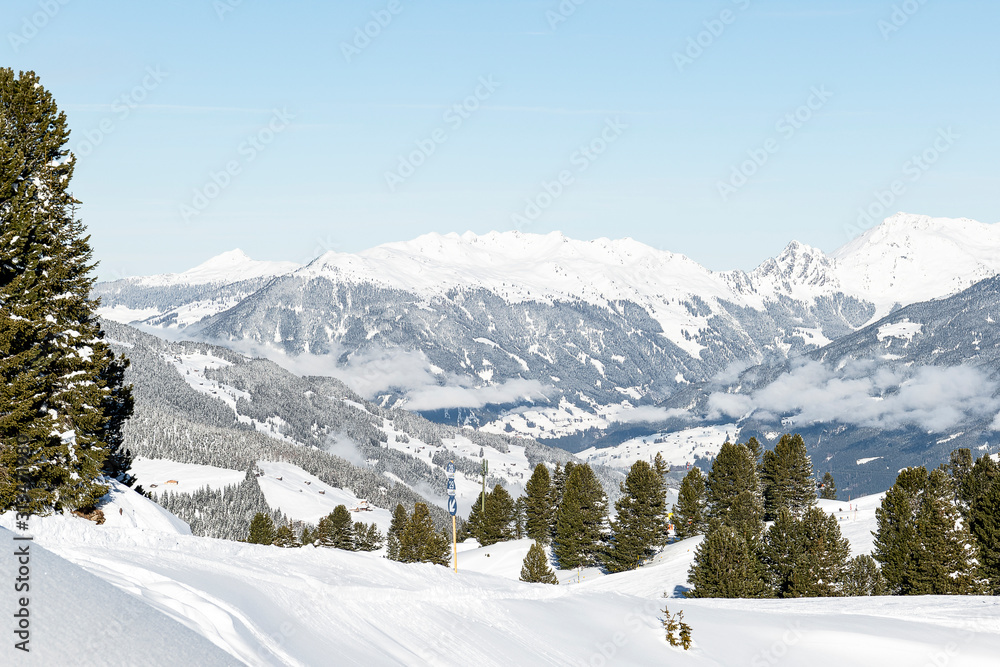 Winterlandschaft, Bergpanorama