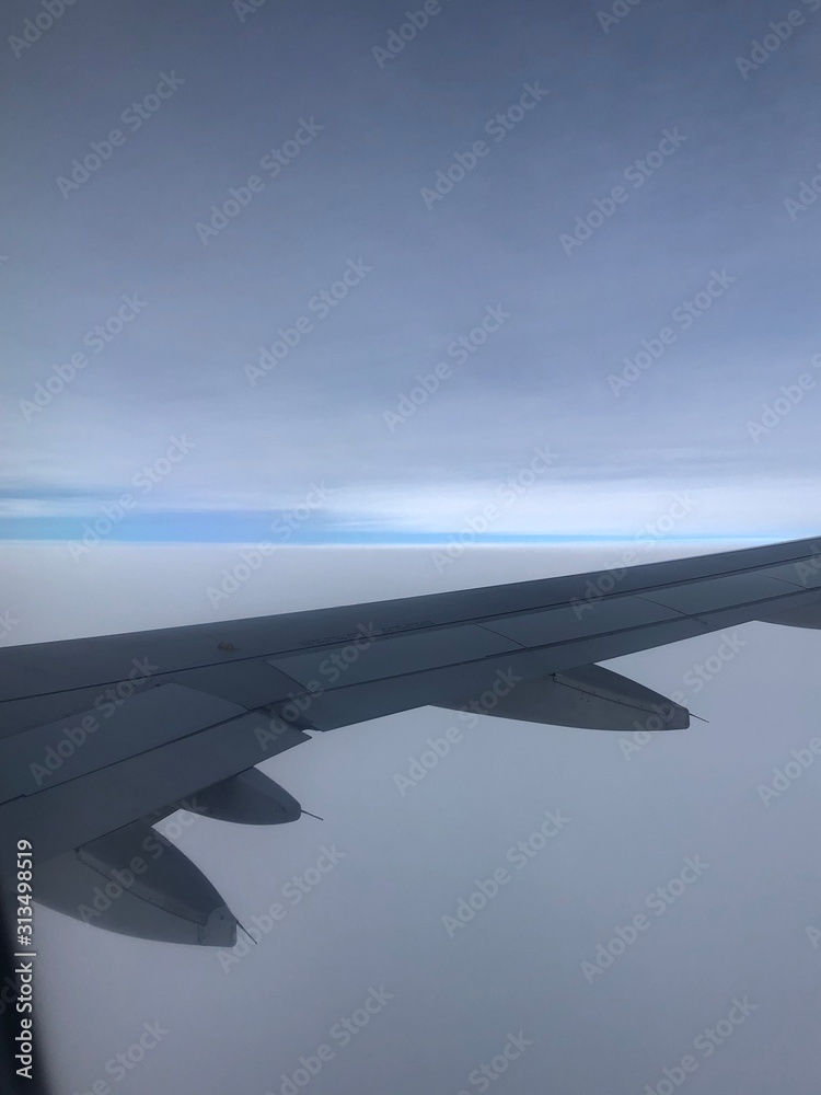 Obraz premium wing of an airplane