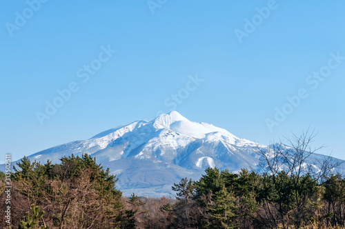 【青森弘前】残雪の津軽富士、岩木山