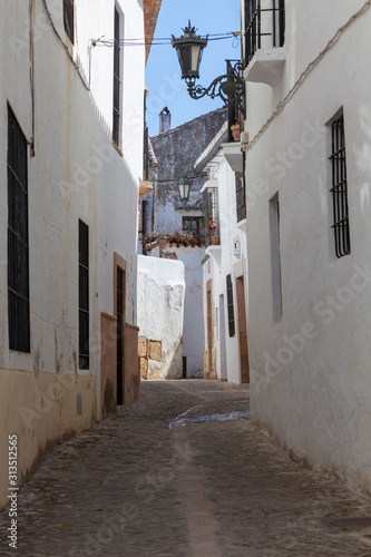Fototapeta Naklejka Na Ścianę i Meble -  Altstadtgasse in Ronda