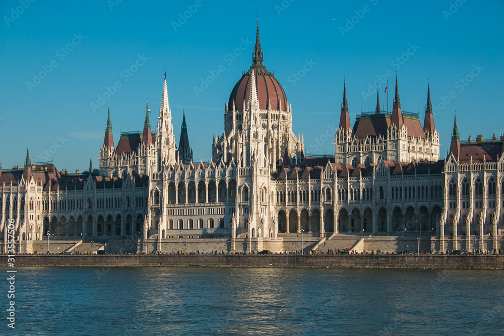 Fototapeta The Hungarian Parliament Building on the bank of the Danube in Budapest